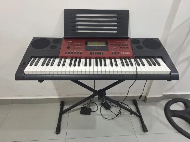Teclado Casio CTK-6250 (usado) + acessórios