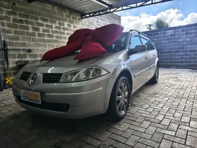 Renault Megane Grand Tour Dynam. Hi-flex 1.6 16V 2011