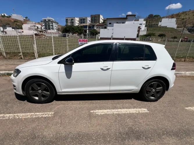 Volkswagen Golf Highline 1.4 TSI 140cv Aut. 2015