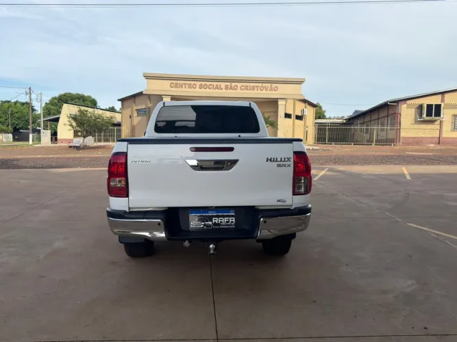 Toyota Hilux CD SRX 4X4 2.8 TDI 16V Diesel Aut. 2017