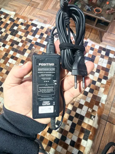 Carregador fonte notebook positivo Original (Usado)