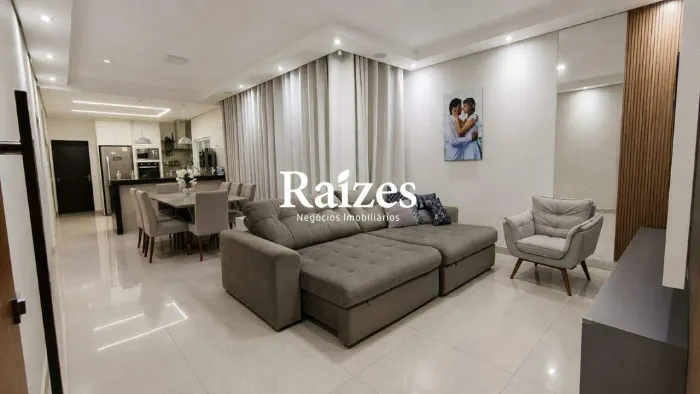 Casa com 3 quartos sendo 1 suíte no Portal do Vale em Uberlândia