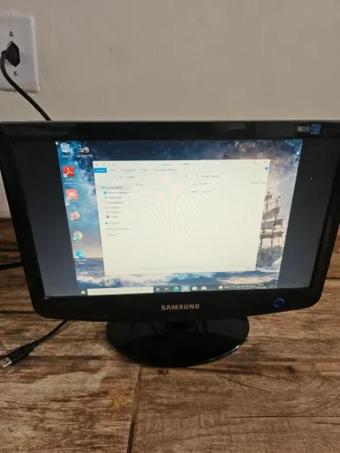 Monitor barato