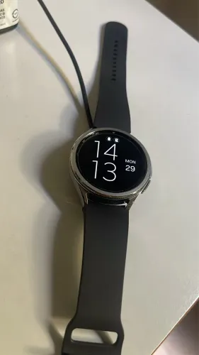 VENDO OU TROCO ( Samsung Watch Classic 6 Lte 47mm prata)