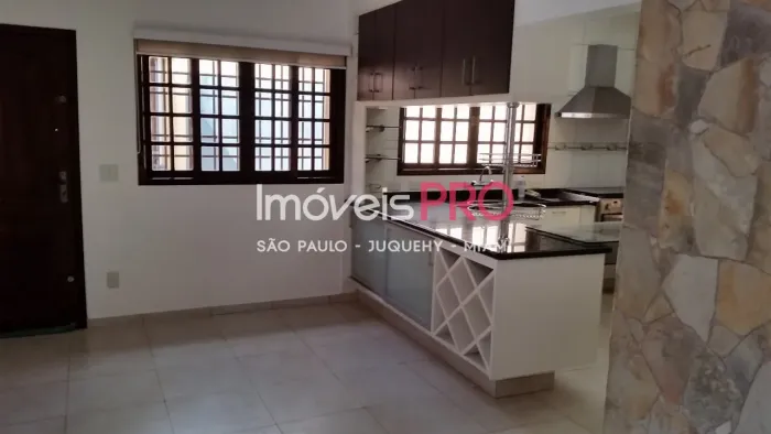 Casa térrea de Vila Na Vila Mariana - 190M - 3DORMS/3VAGAS DE GARAGEM