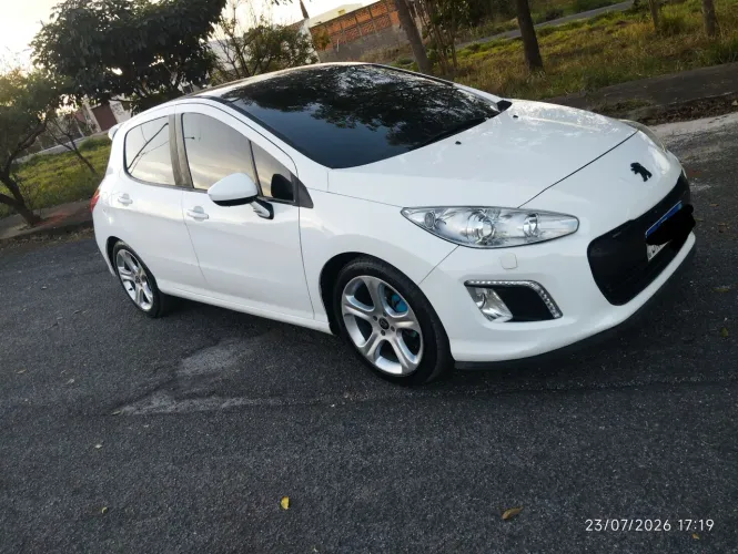 Peugeot 308 Active 1.6 Flex 16V 5P Mec. 2014