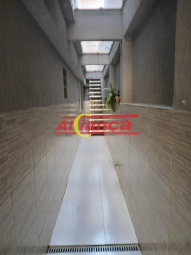 Casa não individual com 2 dormitórios para alugar, 50 m² - Jardim City- Guarulhos/SP por R