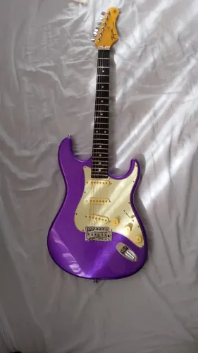 Vendo Guitarra Tagima TG 500
