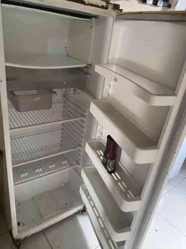 Geladeira CCE