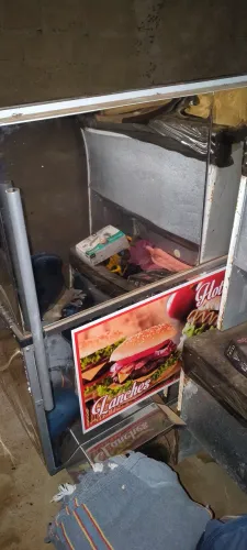 Vende-se carrinho de cachorro quente 