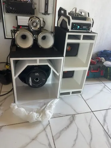 Vende-se som automotivo