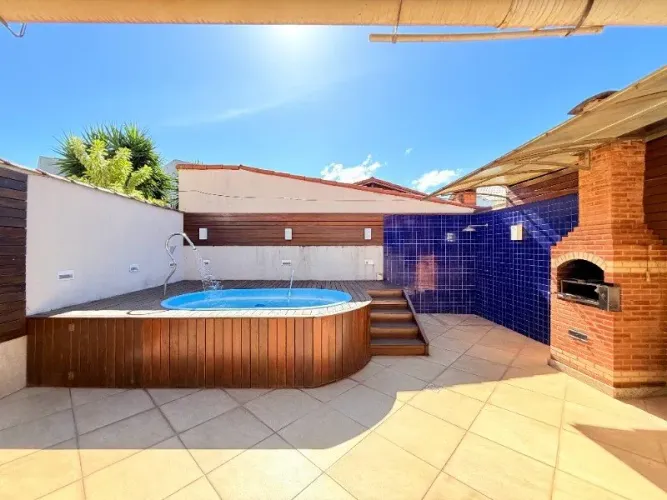 Casa duplex com 3 quartos à venda, 248 m² - Mata da Praia - Vitória (ES)
