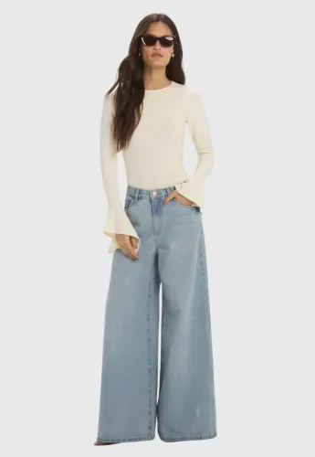 Calça pantalona jeans Le Blog