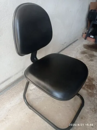 Cadeira Semi Nova