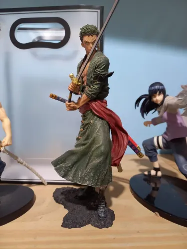 Zoro action figure
