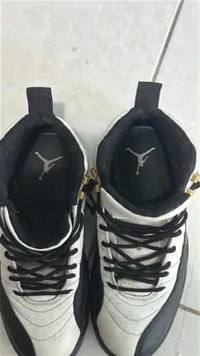 Tênis Jordan 12 Black and White Retrô