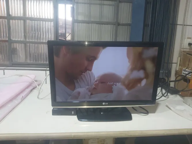 Monitor TV LG 22 Polegadas.