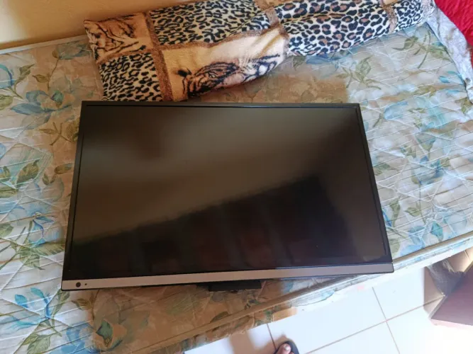 Televisão AOC