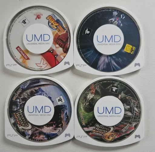 Combo 4 jogos PSP Originais jp UMD 