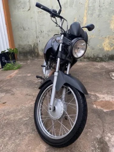 Moto Factor 125 CC, ano 2013