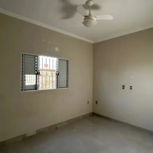 Vendo uma casa aqui em paragominas