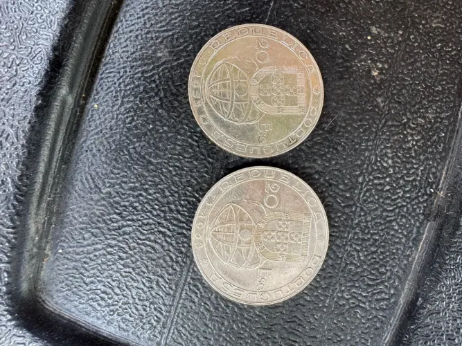 Vendo ? 2 Moedas Portuguesas de Prata 20 Escudos 1953 - Antigas e Colecionáveis ?