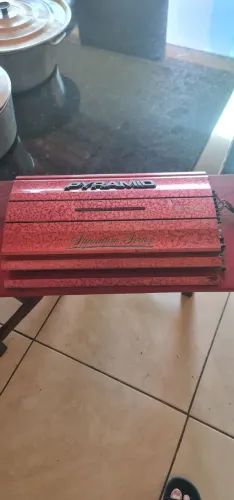 PYRAMID 1000 WATTS PB780