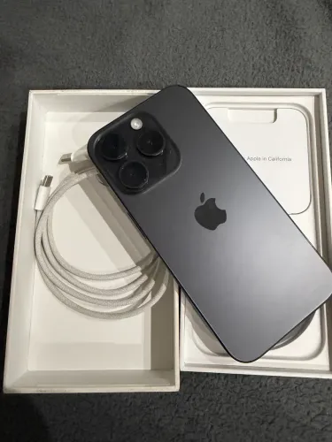 iPhone 15 pro 256gb