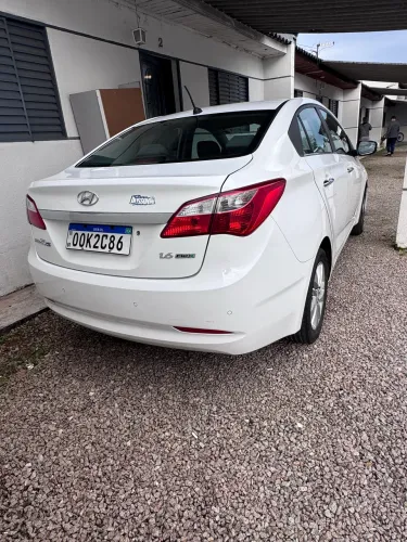 Hyundai HB20S Premium 1.6 Flex 16V Mec. 4P 2014