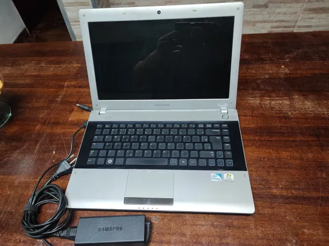 Notebook Samsung RV411