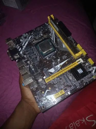 Placa mãe RVG, Processador i7 3770, Processador i5 3330, Memória RAM 2x8gb DDR3