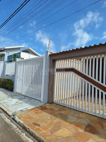 Casa a venda com 03 quartos em Barão Geraldo, Campinas - SP