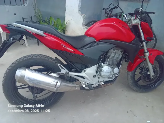 Cb 300