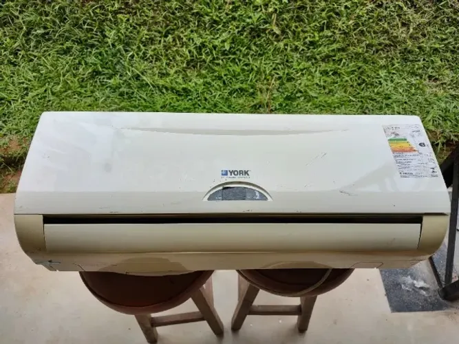 Ar Condicionado YORK 9000BTUs