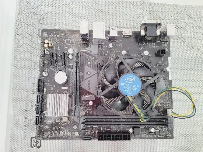 Placa Mãe ASRock e Processador Intel Core i5 9400F