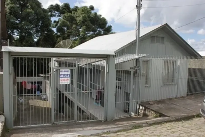 CAXIAS DO SUL - Casa Padrão - UNIVERSITÁRIO