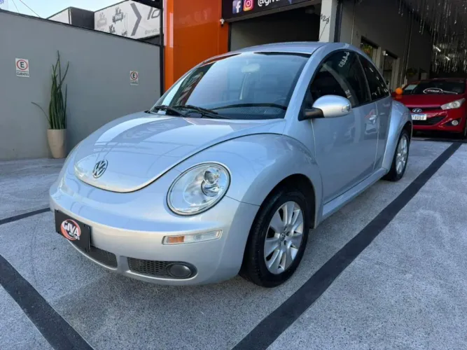 Volkswagen New Beetle 2.0 MI Mec./aut. 2009