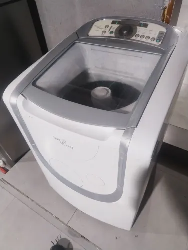 máquina de lavar roupa lava e seca posso entregar