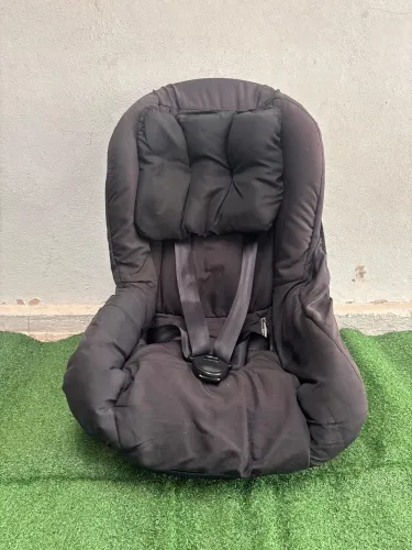 Cadeirinha Infantil para Carro - Segurança e Conforto