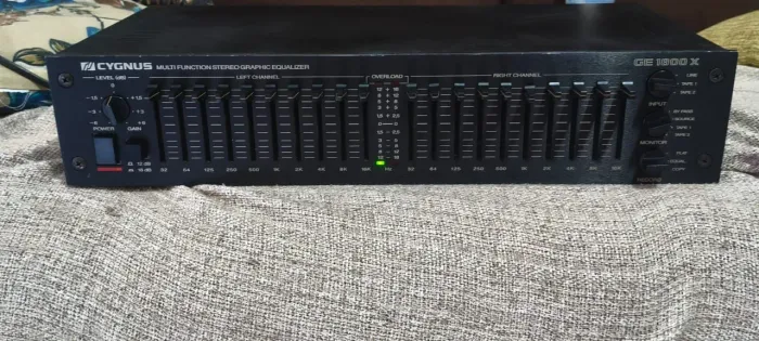 Equalizador cygnus ge1800x