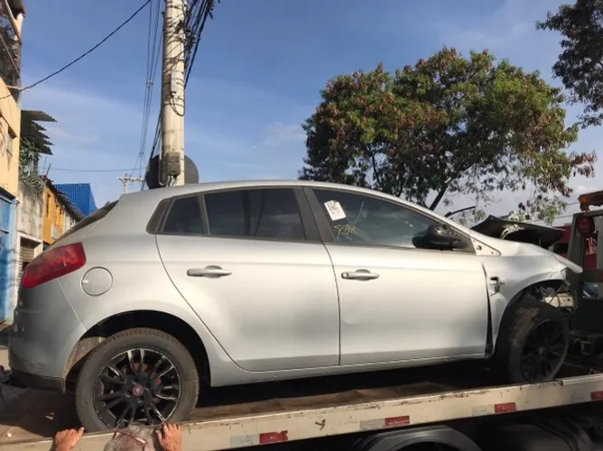 Sucata para venda de peças Fiat/ Bravo Essence Dual 1.8  2011/2011 