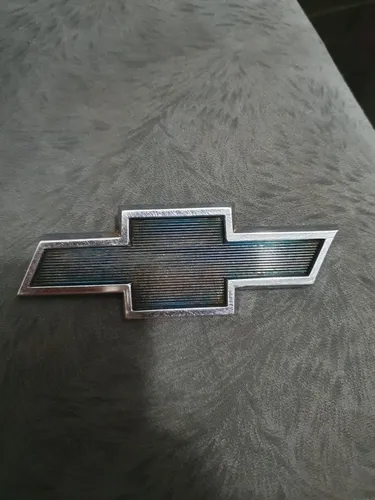 Pick up Chevrolet c10 veraneio emblema gravata grade frontal novo original