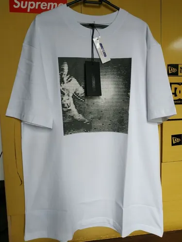 camiseta undefeated branca 