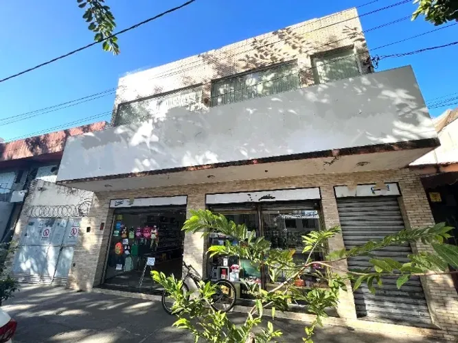 Baixou! Vendo Imóvel Comercial em Santa Lúcia com 350m² e 4 Vagas - R$ 2.350.000