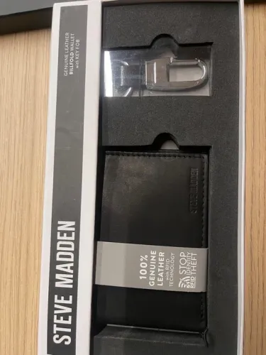 Carteira Steve Madden Couro Genuíno com chaveiro