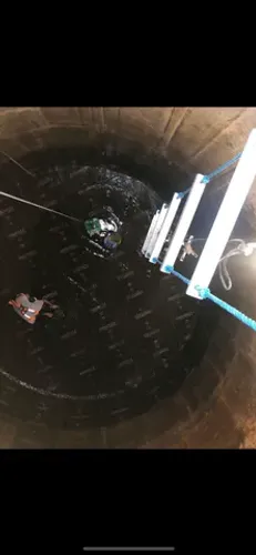 Escada de corda com degraus de alumínio