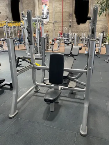 Banco Ombros Life Fitness