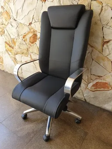 Poltrona Presidente Giratória New Onix