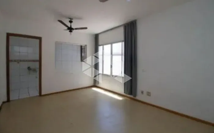 Baixou o valor. Apartamento JK / studio no bairro Medianeira com excelente preço