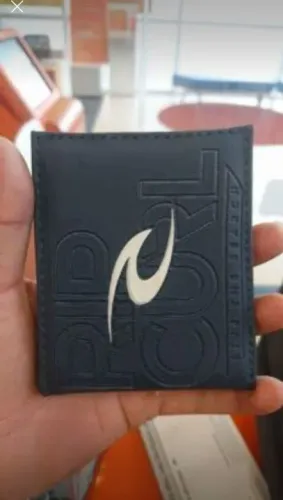 Carteira Estilosa Masculina Nova Leve e Pequena Cabe Aonde Quiser